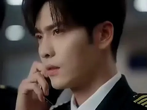 顾机长，太太说她已守寡三年＆许你晴空万里（80集）毛宽仁＆王燕飞