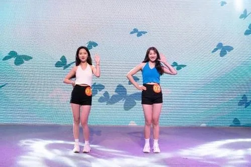 我能对话万物，美女助我逆袭（66集）赵佳欣&刘倩宇&武鸿蕊&李茉&粥粥(1)(1)