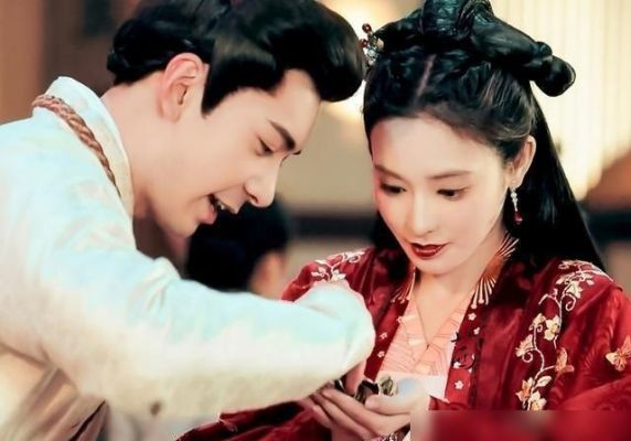 东宫倾轧时，我母仪天下（18集）Ai短剧