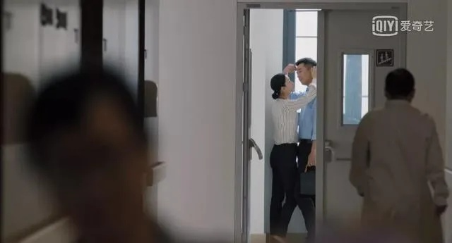 60.灰白世界里的你（70集）罗鹏＆江来