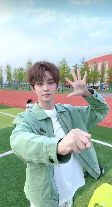 只争朝夕（66集）康渝茜&刘润铭