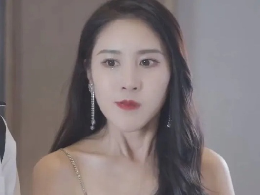 《我的绝美老板娘》短剧（我的绝美老板娘短剧的魅力展现）