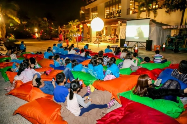 夜晚游玩生活全集免费观看（夜晚游玩的精彩生活全集，免费观看，尽享娱乐盛宴）