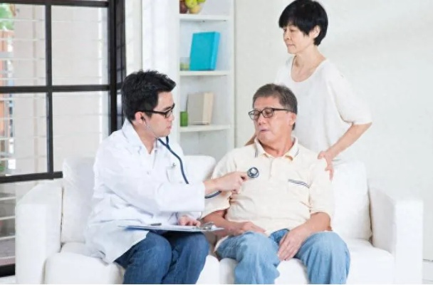 《特殊体检》完整版在线观看（特殊体检完整版在线观看，探索健康与生活的深度对话）