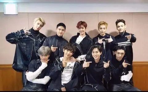 EXO蝴蝶少女MV完整版（EXO蝴蝶少女MV完整版，梦幻与青春的交融）