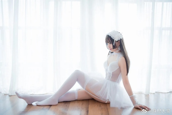 白丝自抠（白丝自抠，探索内在之美）