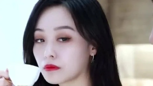 风水相师我的网恋女友是总裁（80集）鲍李宁