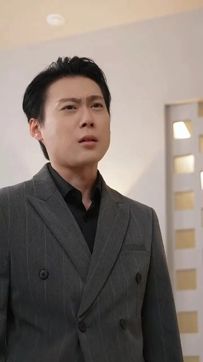 反派儿子他爹是神豪，这剧本不对（72集）倪浩森＆李梓荧