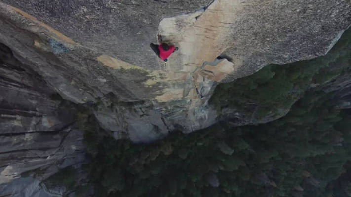 悬崖在线观看免费完整版（悬崖在线观看免费完整版，探险与生存的壮丽篇章）